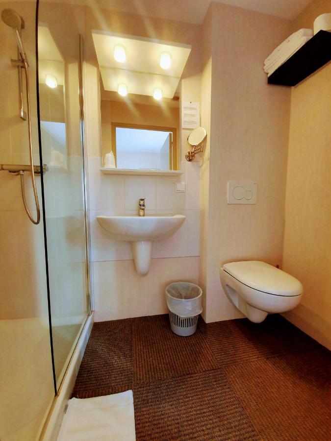 Le Toul' Broch Otel Baden Dış mekan fotoğraf