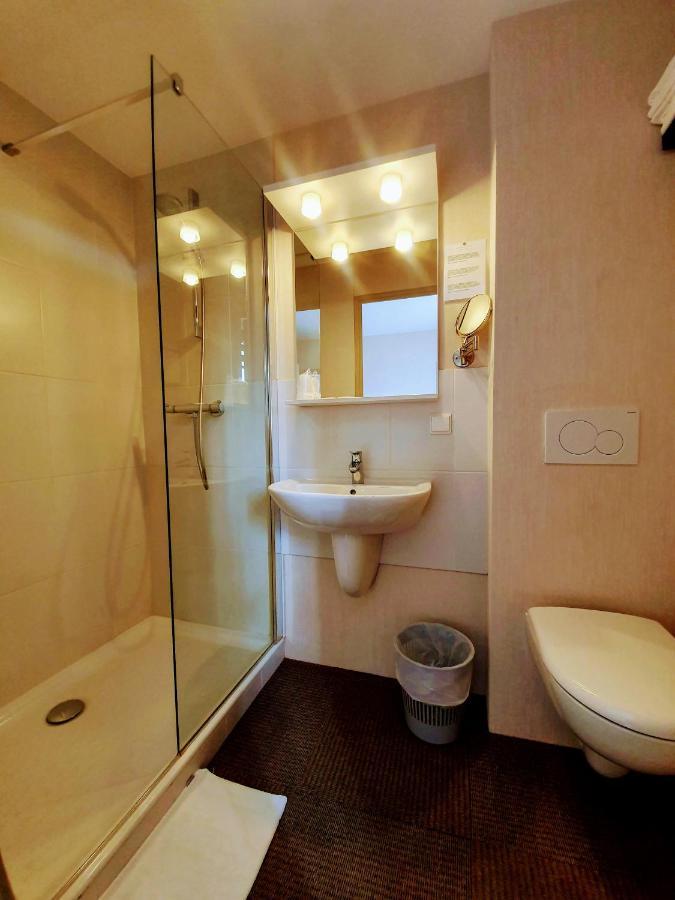 Le Toul' Broch Otel Baden Dış mekan fotoğraf